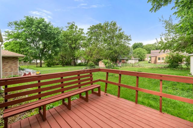 1725 Grand Avenue, West Des Moines, IA 50265