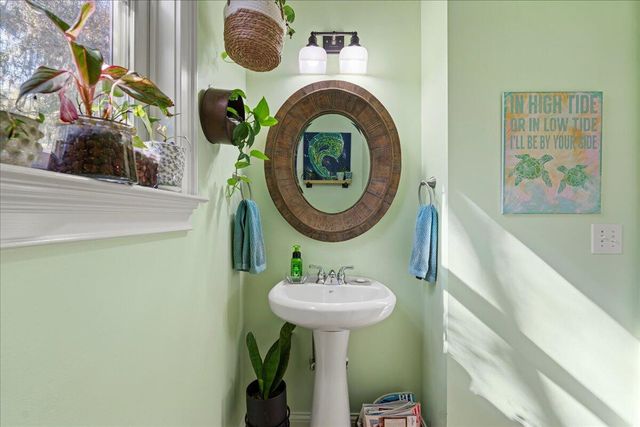 4 Battery Point Lane, Beaufort, SC 29902