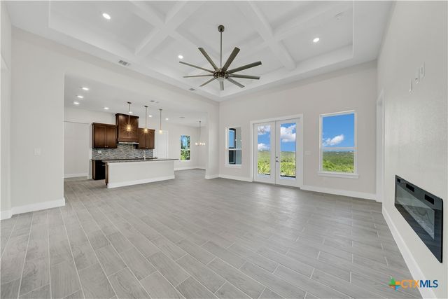 1585 Private Road 2771, Mico, TX 78056