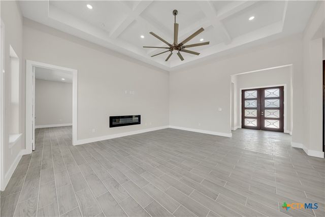 1585 Private Road 2771, Mico, TX 78056