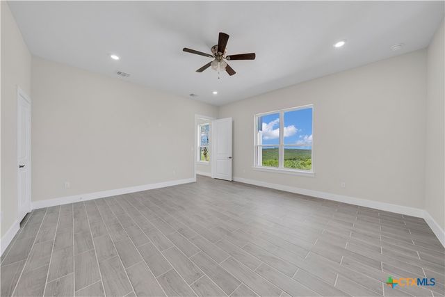 1585 Private Road 2771, Mico, TX 78056