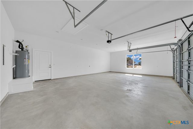 1585 Private Road 2771, Mico, TX 78056