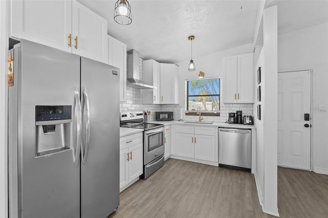 5619 NEW YORK AVENUE, Sarasota, FL 34231