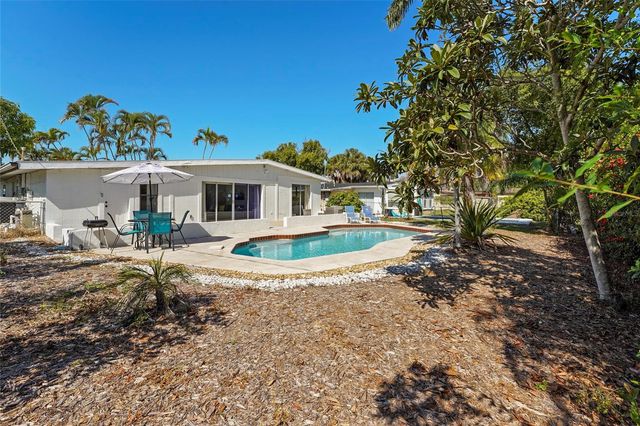 5619 NEW YORK AVENUE, Sarasota, FL 34231