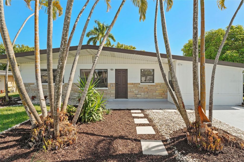 5619 NEW YORK AVENUE, Sarasota, FL 34231