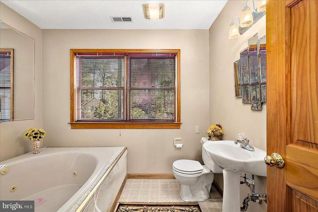 10135 WATERVIEW DR, Ocean City, MD 21842