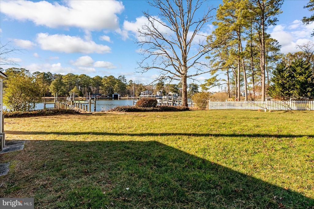 Image 118 of property listing at 10135 WATERVIEW DR, Ocean City, MD 21842