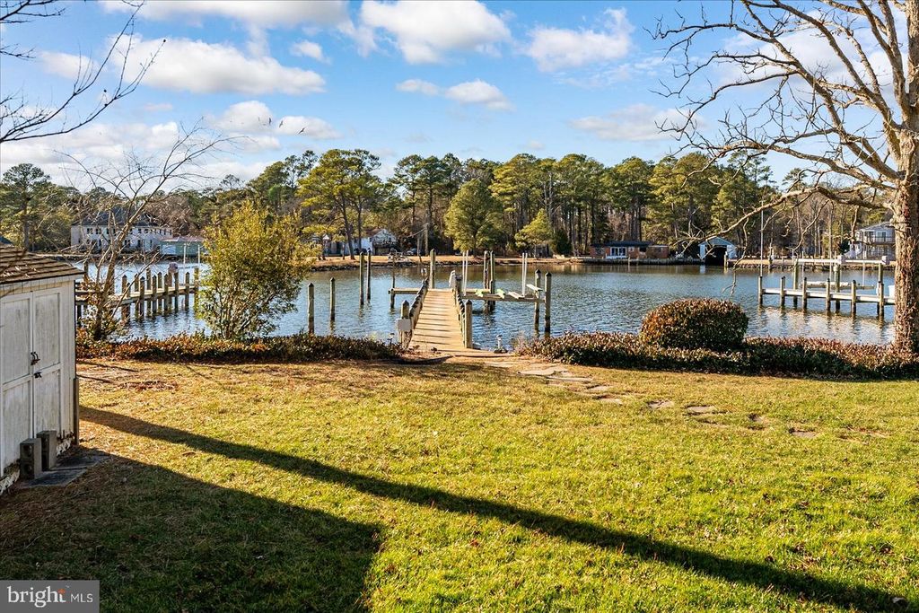 Image 121 of property listing at 10135 WATERVIEW DR, Ocean City, MD 21842