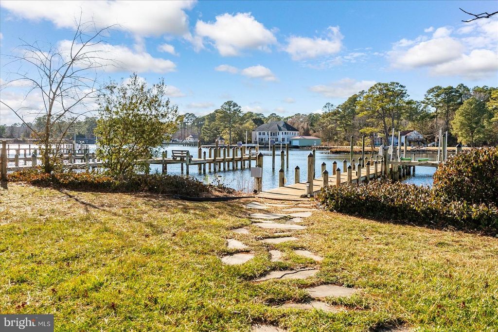 Image 128 of property listing at 10135 WATERVIEW DR, Ocean City, MD 21842