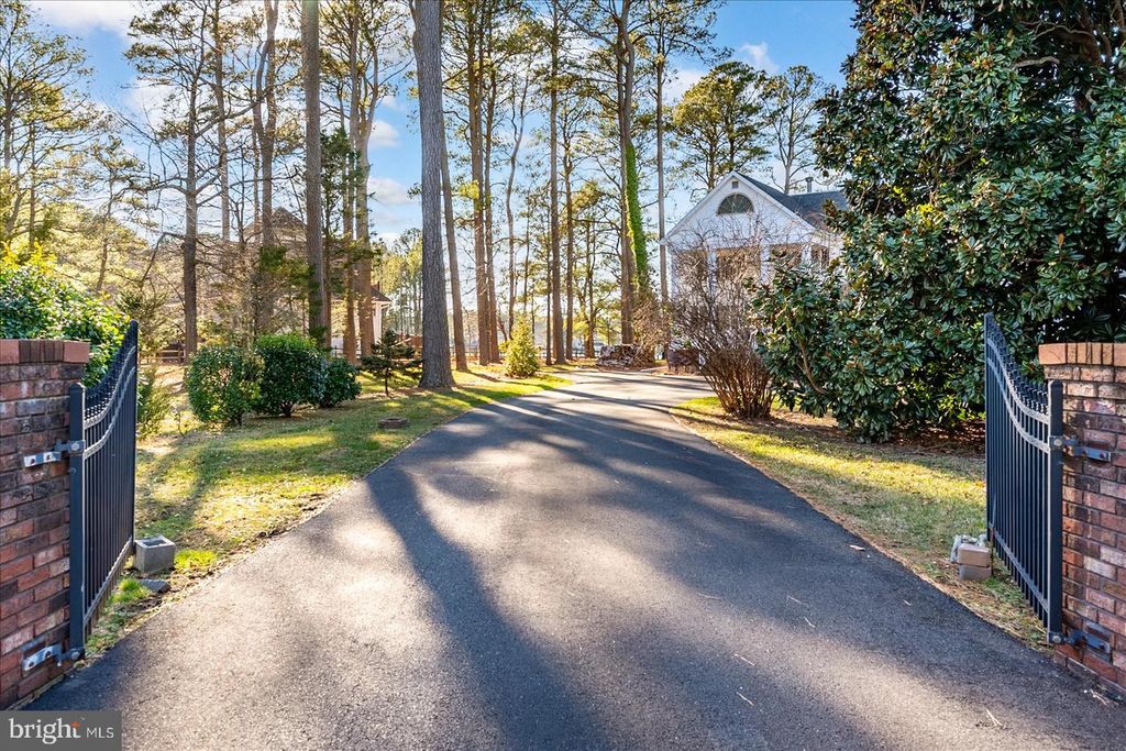 Image 134 of property listing at 10135 WATERVIEW DR, Ocean City, MD 21842