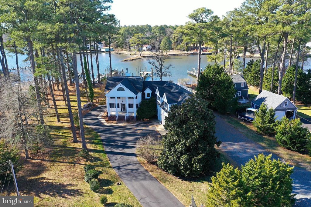 Image 149 of property listing at 10135 WATERVIEW DR, Ocean City, MD 21842