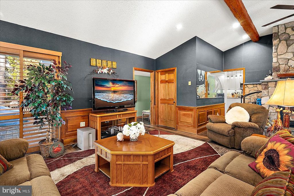 Image 21 of property listing at 10135 WATERVIEW DR, Ocean City, MD 21842