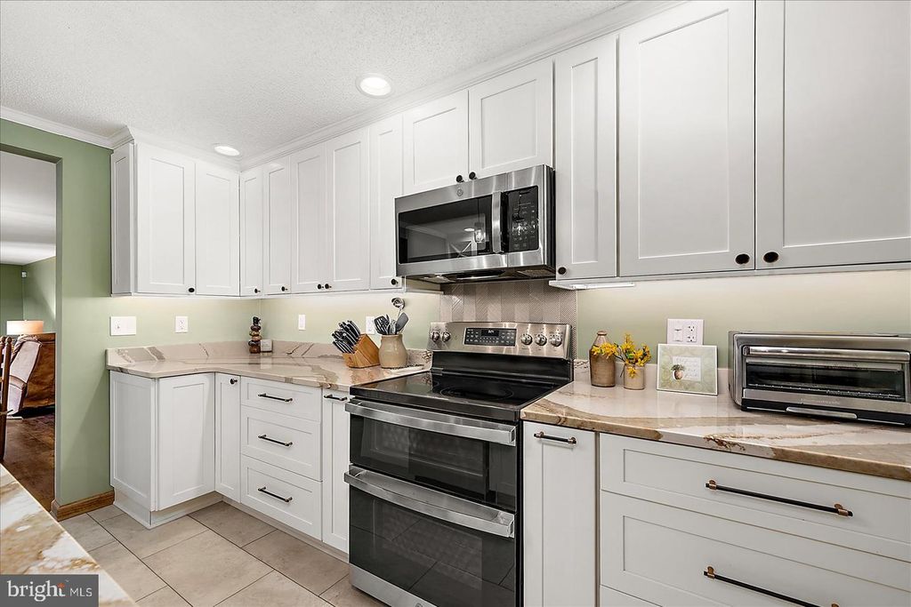 Image 28 of property listing at 10135 WATERVIEW DR, Ocean City, MD 21842