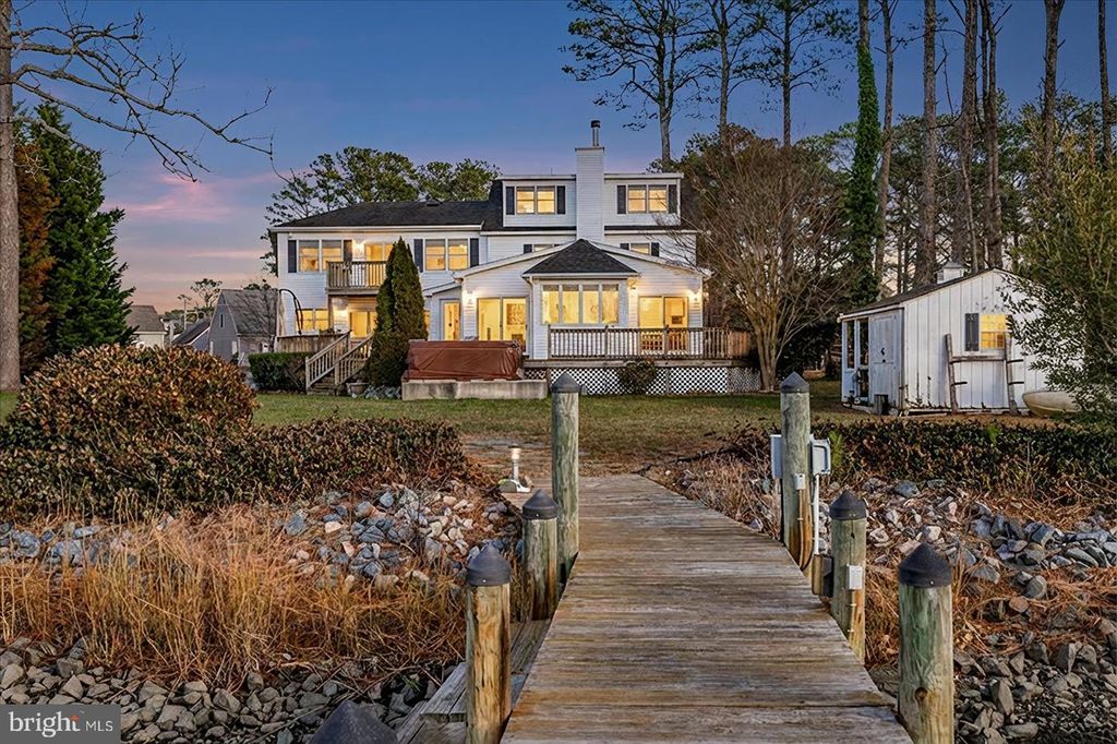 Image 2 of property listing at 10135 WATERVIEW DR, Ocean City, MD 21842