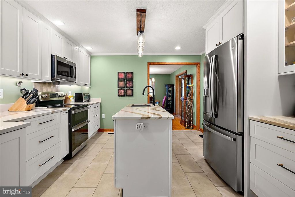 Image 30 of property listing at 10135 WATERVIEW DR, Ocean City, MD 21842