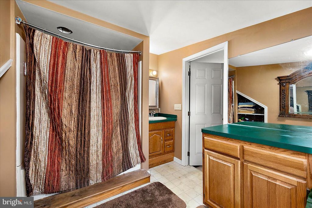 Image 55 of property listing at 10135 WATERVIEW DR, Ocean City, MD 21842