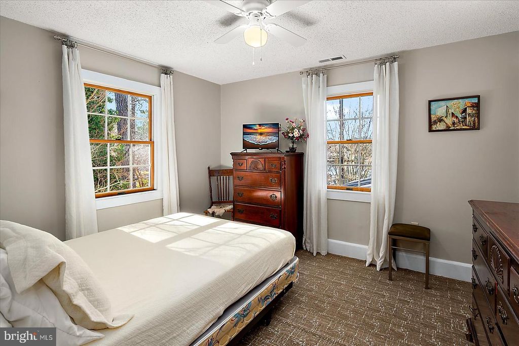 Image 60 of property listing at 10135 WATERVIEW DR, Ocean City, MD 21842