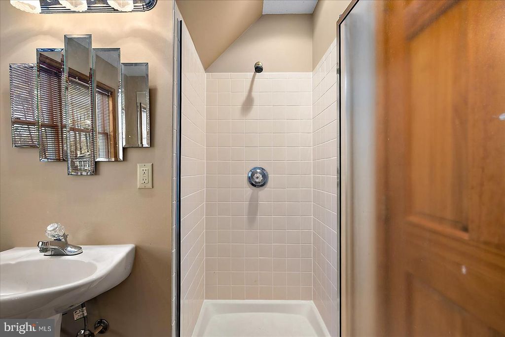 Image 64 of property listing at 10135 WATERVIEW DR, Ocean City, MD 21842