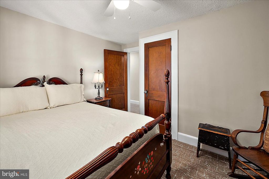 Image 71 of property listing at 10135 WATERVIEW DR, Ocean City, MD 21842