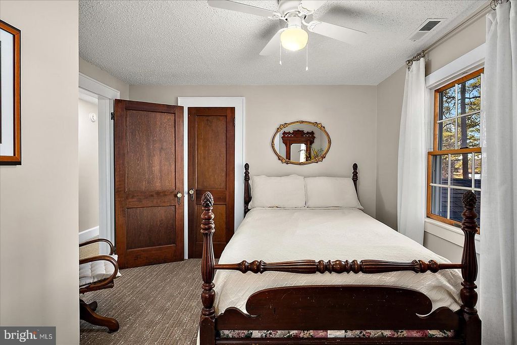 Image 72 of property listing at 10135 WATERVIEW DR, Ocean City, MD 21842