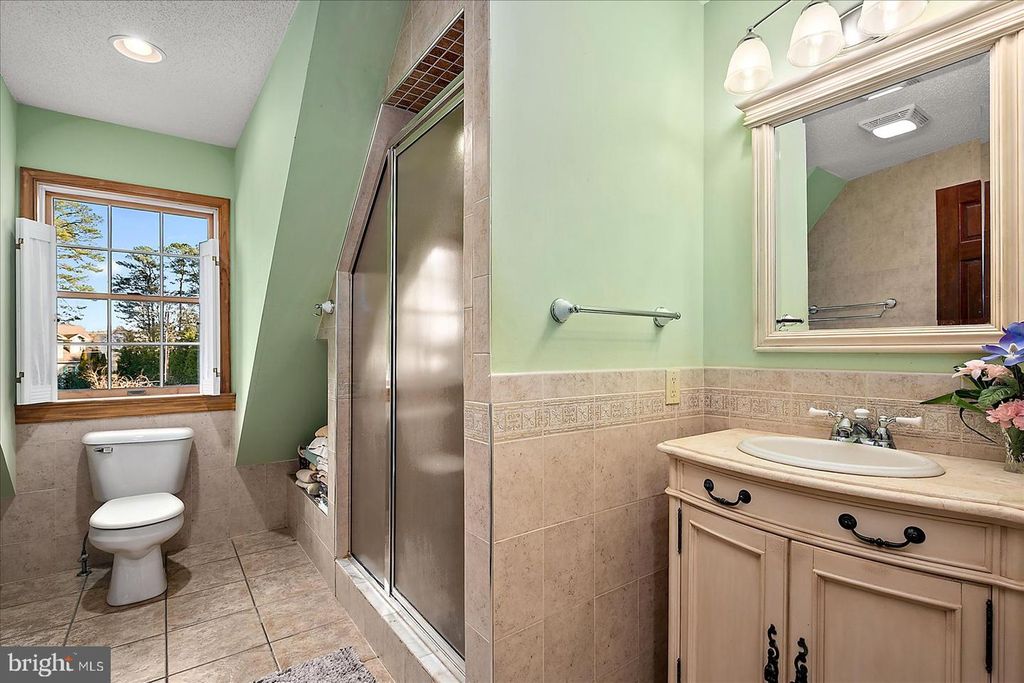 Image 75 of property listing at 10135 WATERVIEW DR, Ocean City, MD 21842
