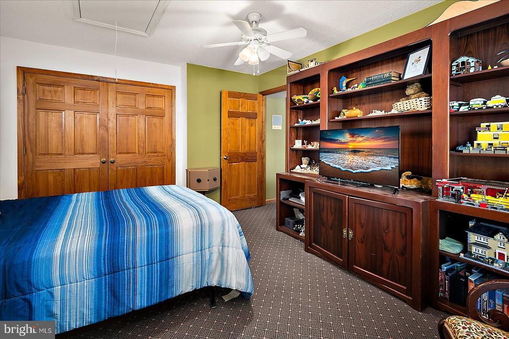 Image 85 of property listing at 10135 WATERVIEW DR, Ocean City, MD 21842