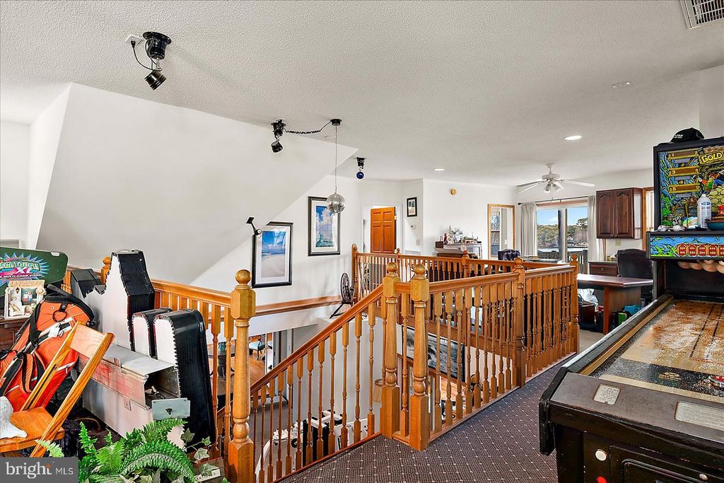 Image 88 of property listing at 10135 WATERVIEW DR, Ocean City, MD 21842