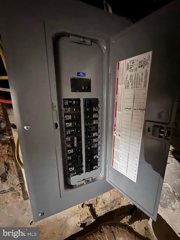 213 JUNIATA ST, Lancaster, PA 17602