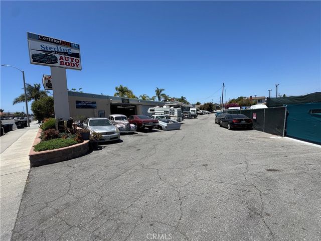 2075 Lomita Boulevard, Lomita, CA 90717