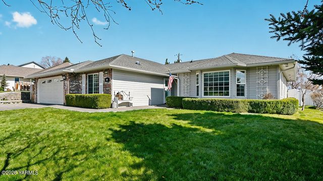 101 N 86th Ave, Yakima, WA 98908