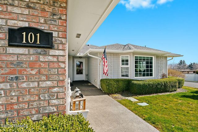 101 N 86th Ave, Yakima, WA 98908