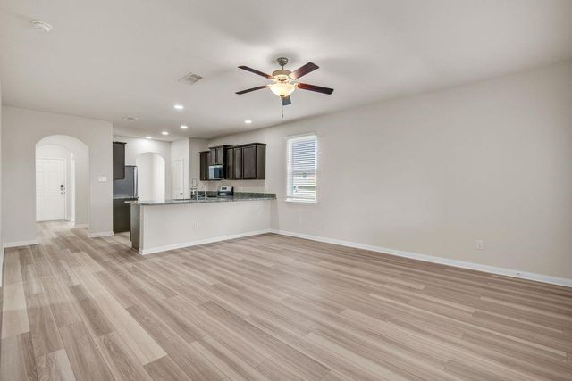 1202 Paradise Found Drive, Rosharon, TX 77583