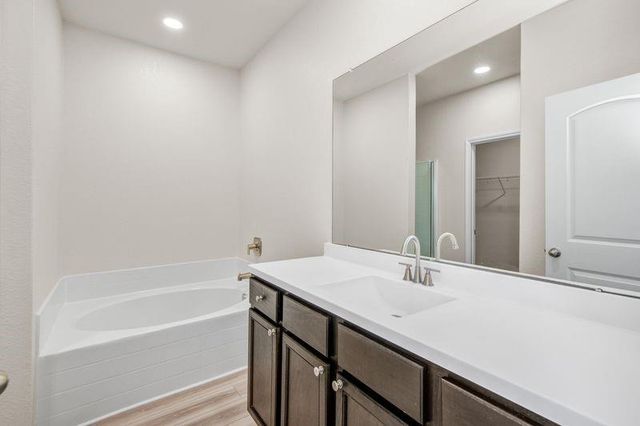 1202 Paradise Found Drive, Rosharon, TX 77583