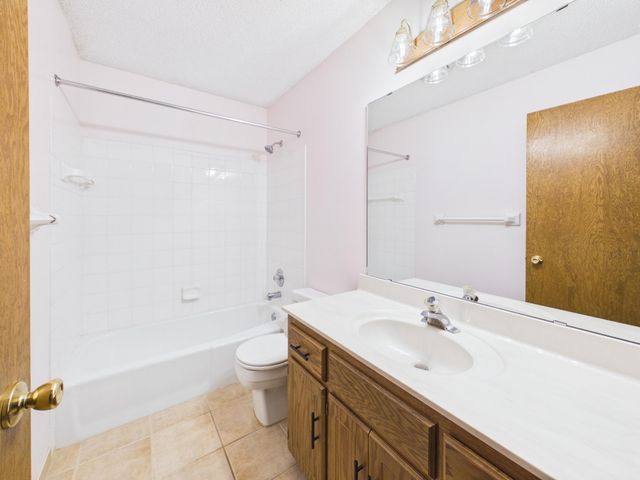 14387 Embry Path, Apple Valley, MN 55124