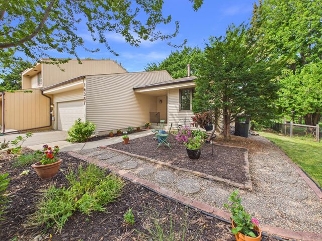 14387 Embry Path, Apple Valley, MN 55124