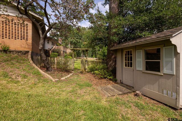 823 Watkins, Tyler, TX 75701