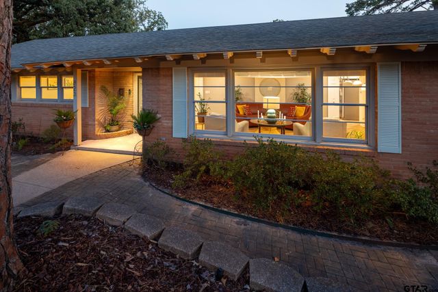 823 Watkins, Tyler, TX 75701