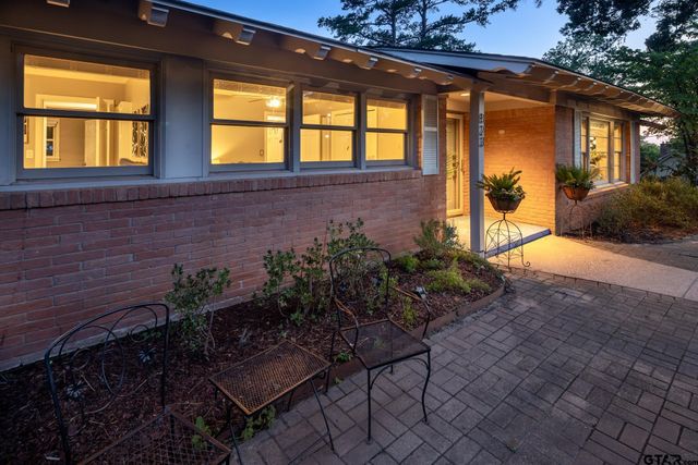 823 Watkins, Tyler, TX 75701