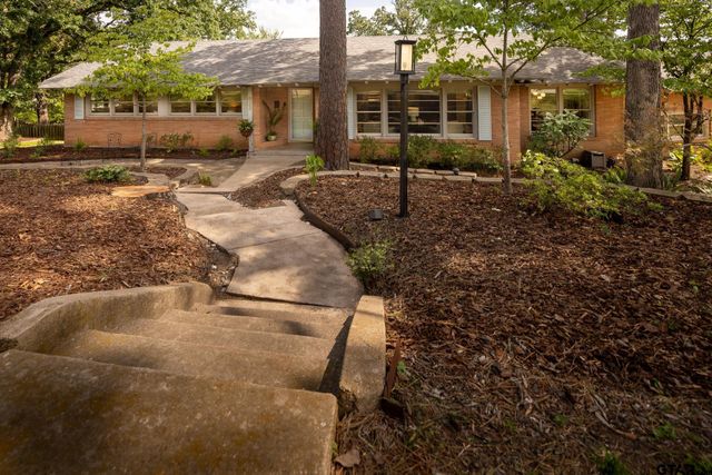 823 Watkins, Tyler, TX 75701