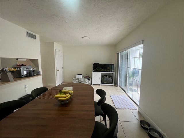 19372 SW 103rd Ct B, Cutler Bay, FL 33157