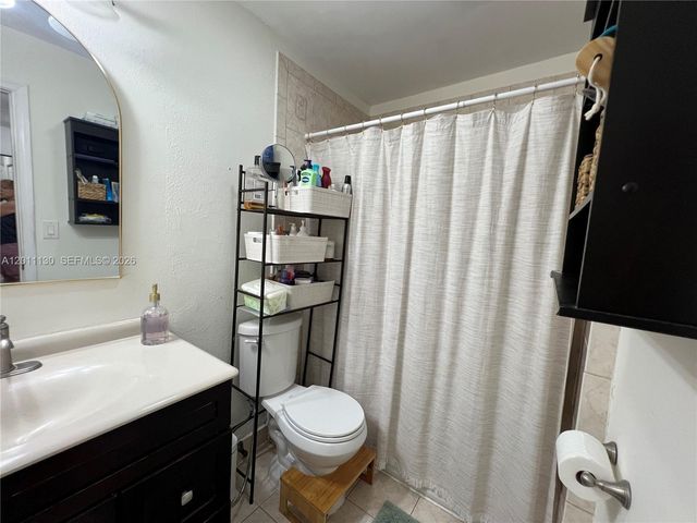19372 SW 103rd Ct B, Cutler Bay, FL 33157