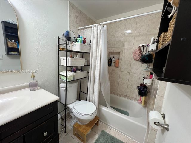 19372 SW 103rd Ct B, Cutler Bay, FL 33157