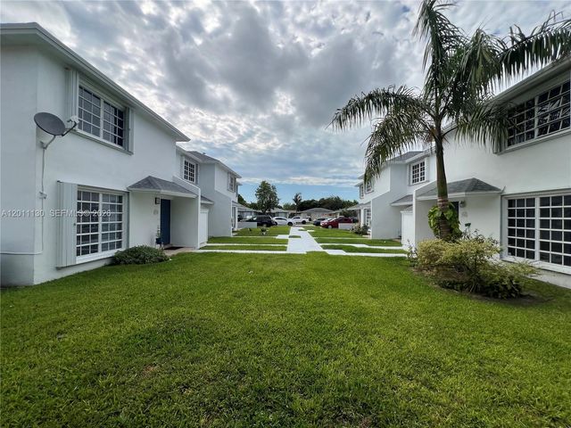 19372 SW 103rd Ct B, Cutler Bay, FL 33157