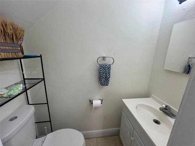 19372 SW 103rd Ct B, Cutler Bay, FL 33157