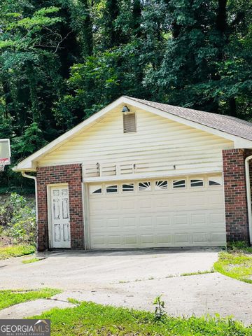 760 Pine Needle Road, Hampton, GA 30228