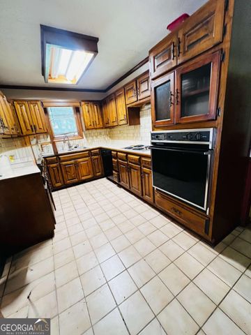 760 Pine Needle Road, Hampton, GA 30228
