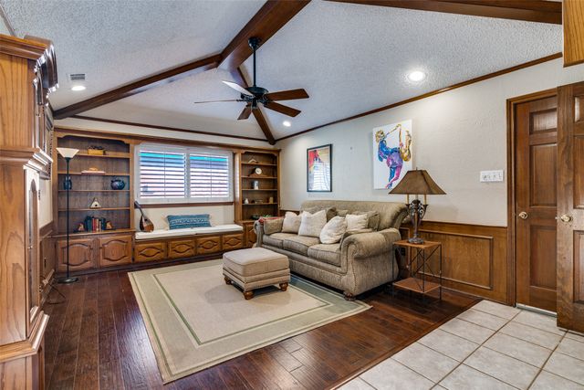 1402 Sherwood Drive, Rowlett, TX 75088