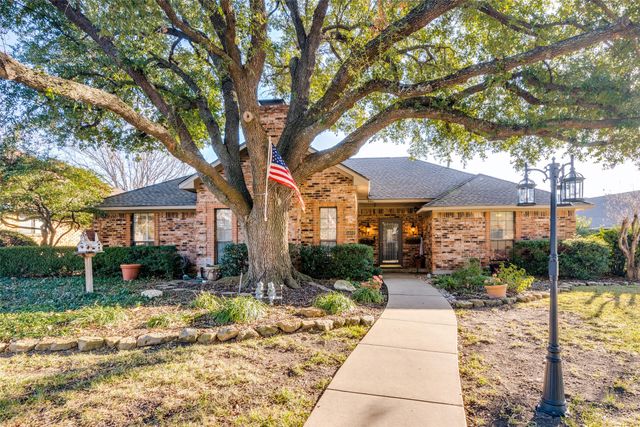 1402 Sherwood Drive, Rowlett, TX 75088