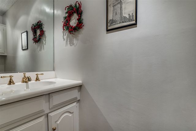 1402 Sherwood Drive, Rowlett, TX 75088