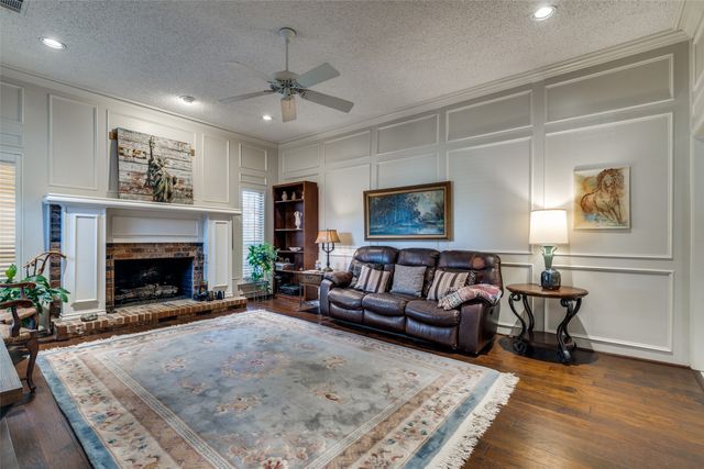 1402 Sherwood Drive, Rowlett, TX 75088